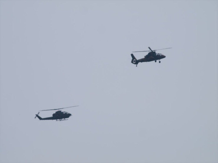 下志津駐屯地｜訓練展示：OH-1とAH-1S