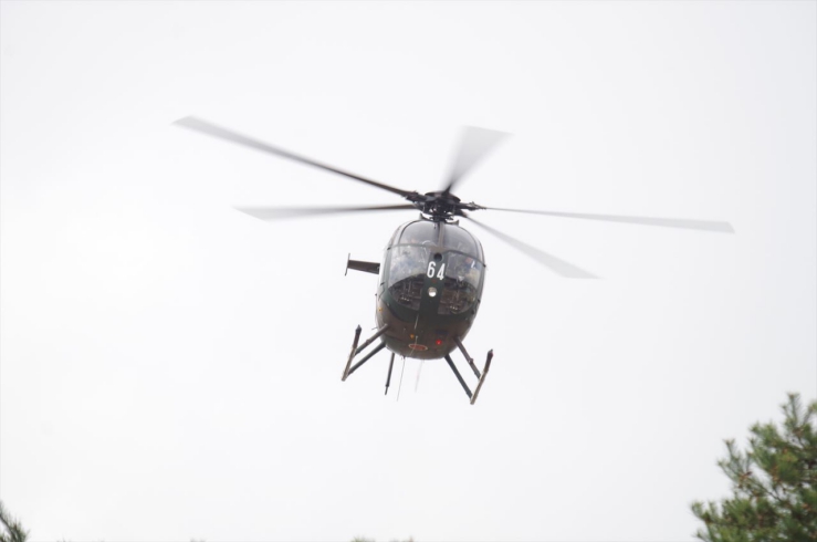 OH-6D飛来