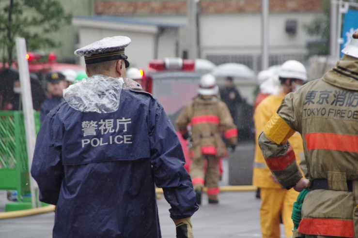 令和元年度 第六消防方面救助救急訓練：消防隊員と警察官