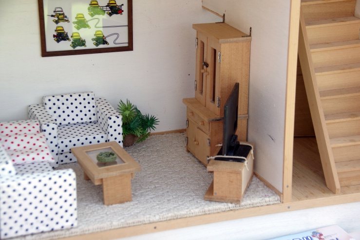 有明ガーデン：家具転倒対策模型のつくり