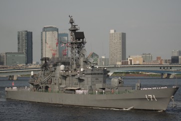 第70回 東京みなと祭｜護衛艦はたかぜ出港