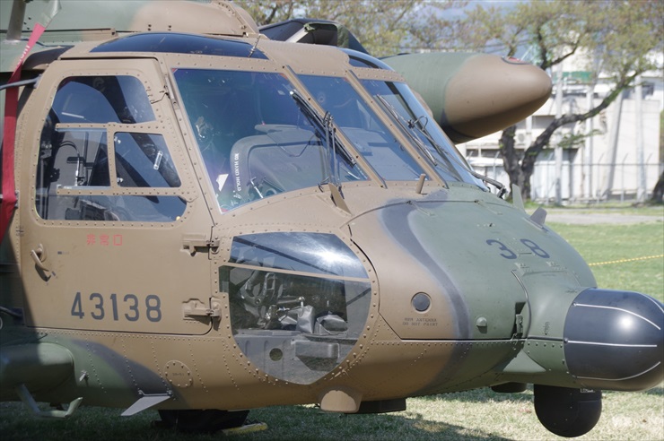 多用途ヘリコプターUH-60JA｜機体前面