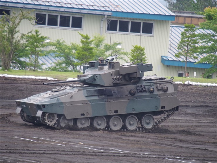 89式装甲戦闘車｜急制動