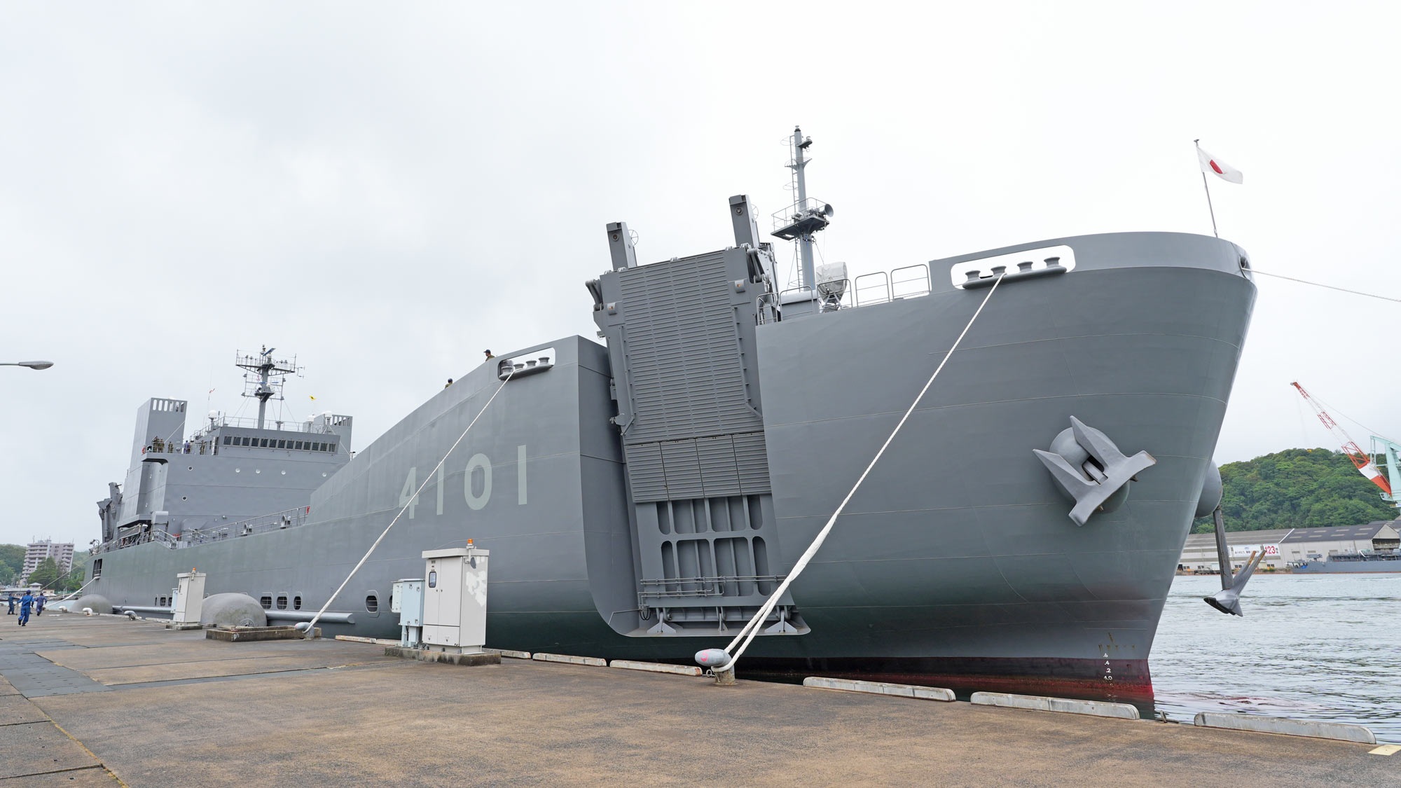 自衛隊海上輸送群 輸送艦「ようこう」