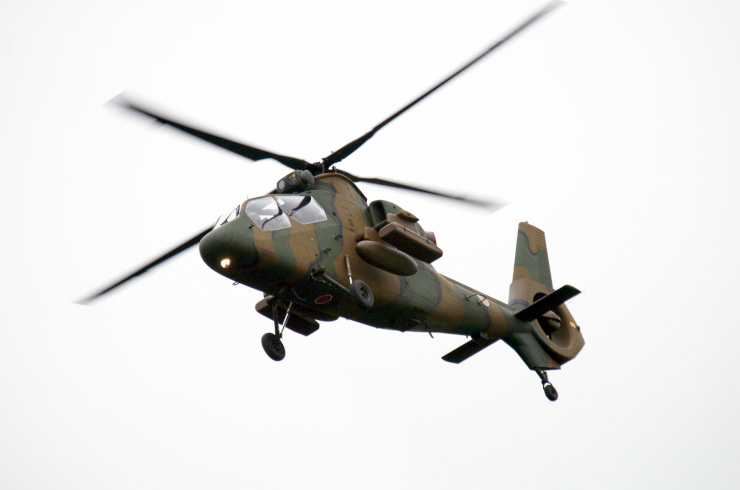 観測ヘリコプター OH-1