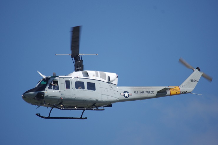 UH-1N飛行展示