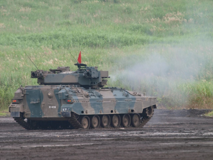 89式装甲戦闘車-射撃