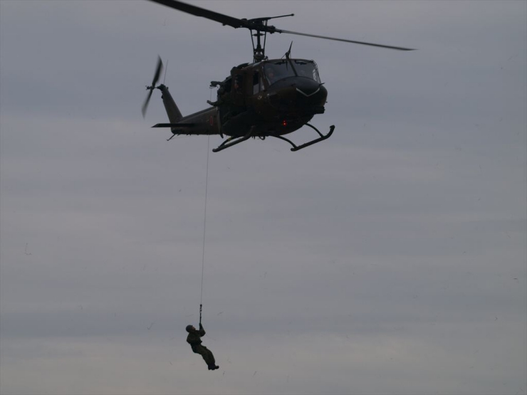 UH-1Jで救助