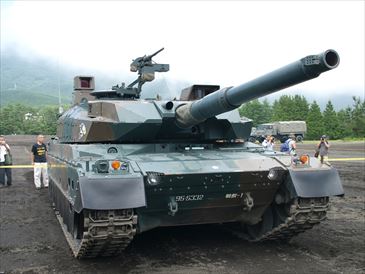 装備品展示：10式戦車