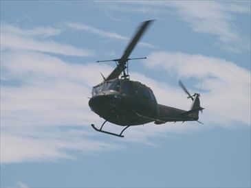 戦闘訓練展示：UH-1J