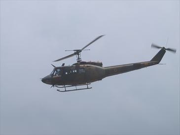 戦闘訓練展示：UH-1J離脱