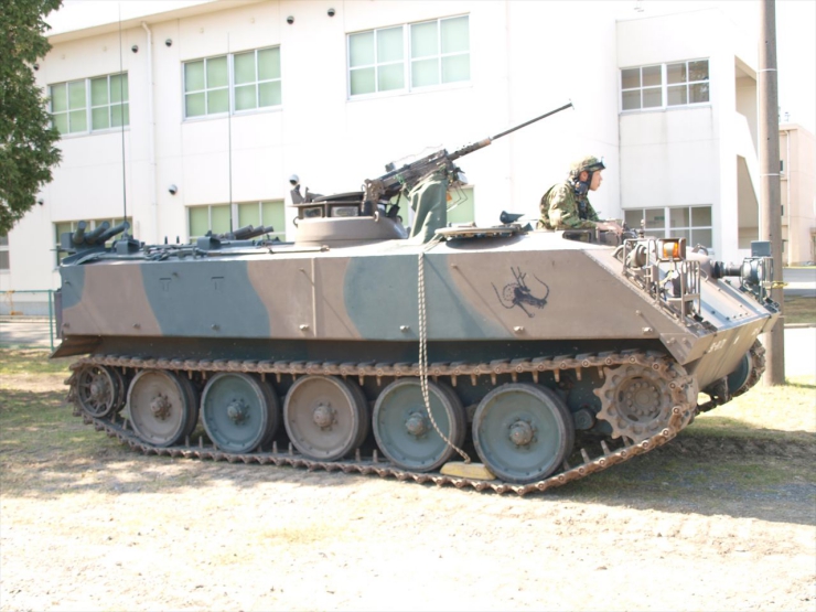 下志津駐屯地｜73式装甲車