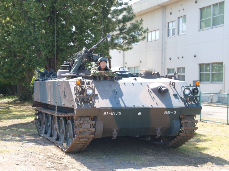 下志津駐屯地｜73式装甲車