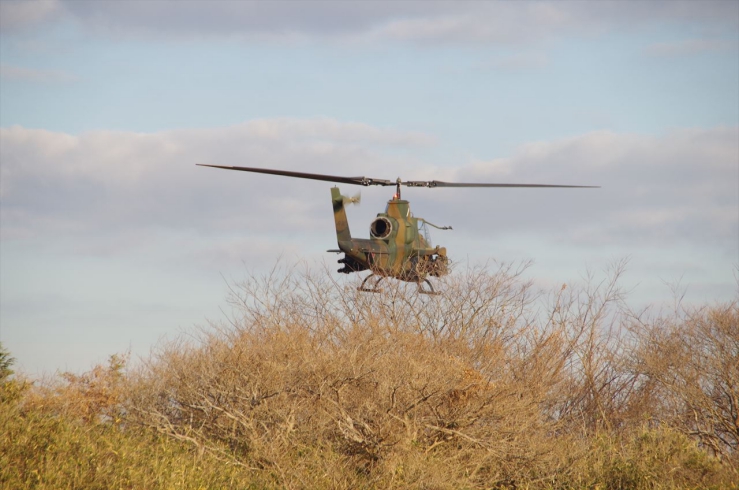 平成26年度 降下訓練始め：AH-1Sコブラ