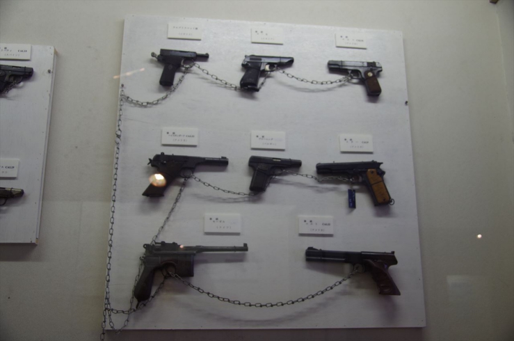 防衛資料館：世界の拳銃