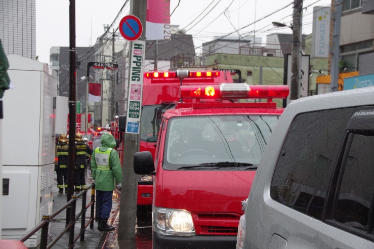 令和元年度 第六消防方面救助救急訓練：訓練会場到着の緊急車両