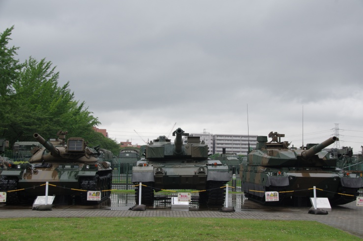 りっくんランドリニューアル：3世代の陸上自衛隊戦車