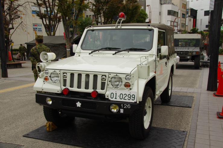 大宮駅前自衛隊イベント2020：警務隊の小型トラック