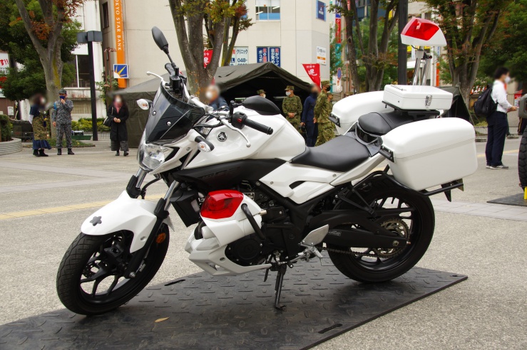 大宮駅前自衛隊イベント2020：新型の警務用オートバイ