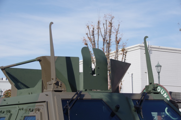 はたらくくるま2021：軽装甲機動車の防護板