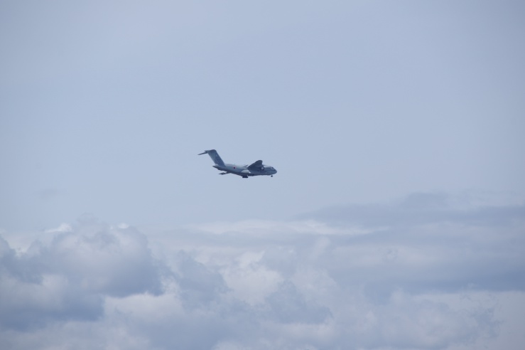 入間基地体験飛行：飛行中のC-2輸送機