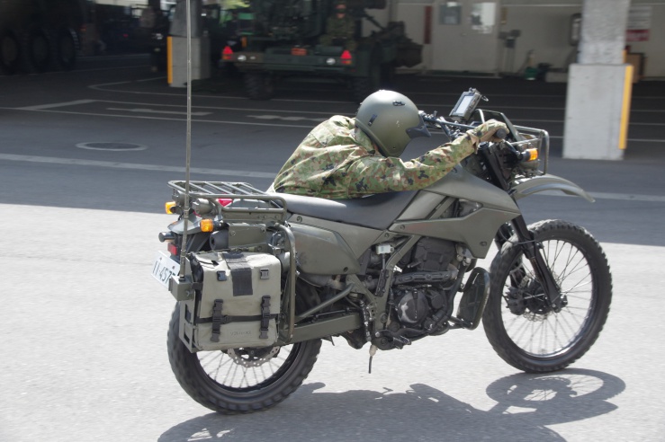 練馬駐屯地創設71周年：偵察用オートバイのニンジャダッシュ
