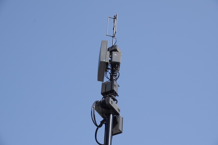 練馬駐屯地創設71周年：野外通信システムのアンテナ