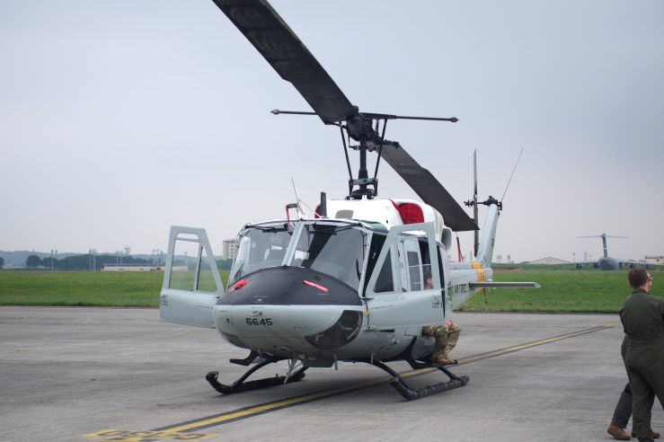 横田基地日米友好祭2022：UH-1Nヘリコプター