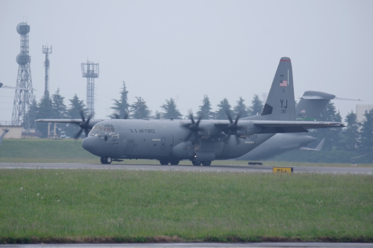 横田基地日米友好祭2022：C-130Jの着陸