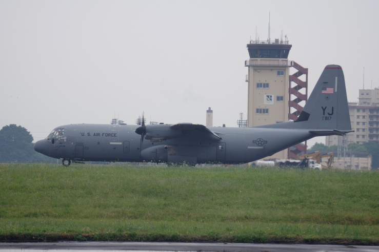 横田基地日米友好祭2022：C-130Jの地上滑走