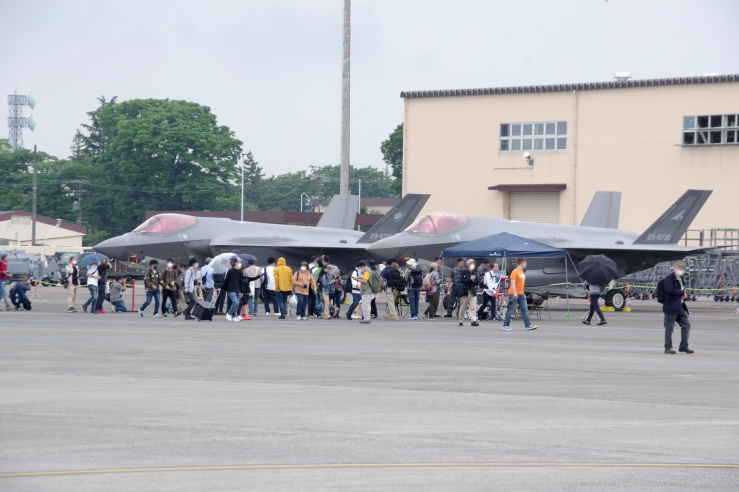 横田基地日米友好祭2022：F-35Aの展示