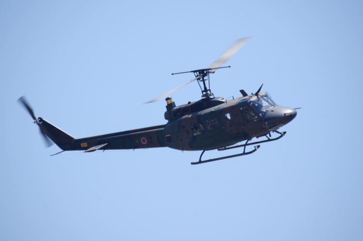 大久保駐屯地2022：UH-1Jによる航空偵察