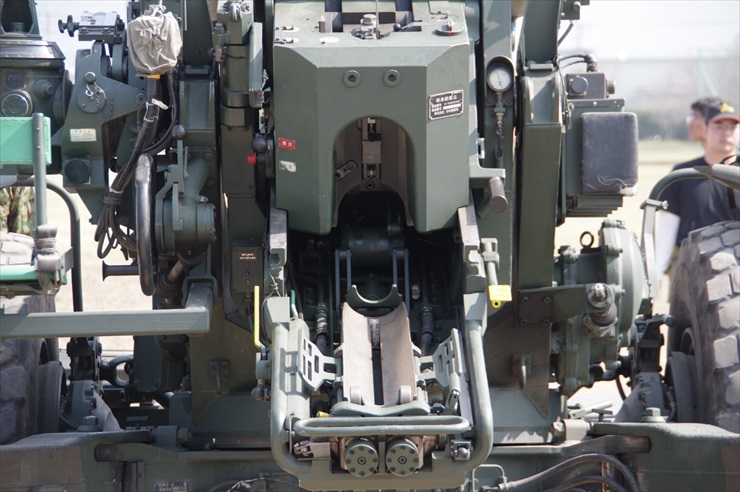 155mm榴弾砲FH70｜砲弾装填部分