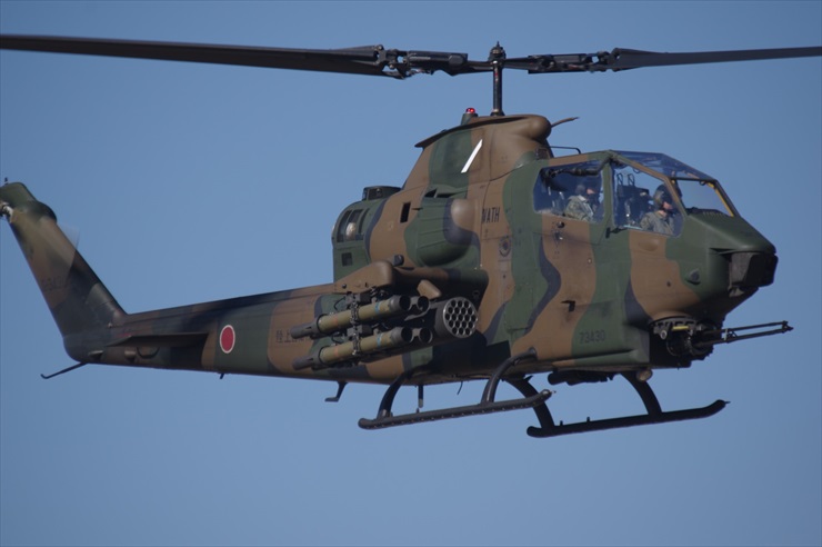 対戦車ヘリコプターAH-1S：飛行展示