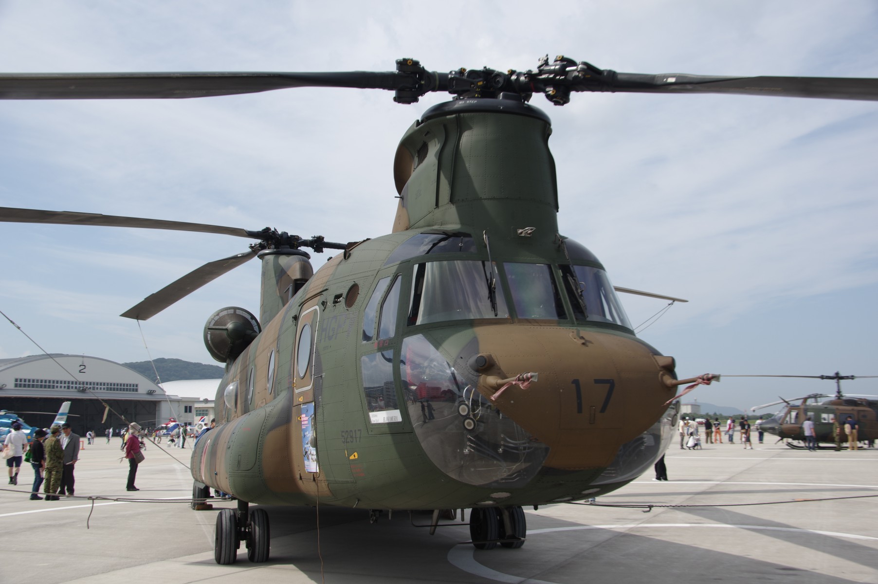 大型輸送ヘリコプターCH-47J/JAチヌーク｜陸上自衛隊装備品｜陸自調査団
