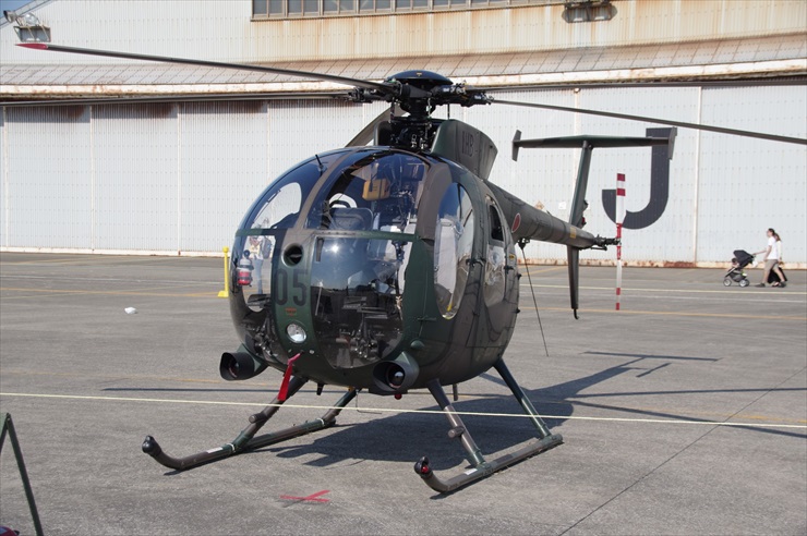 観測ヘリコプターOH-6D｜地上展示