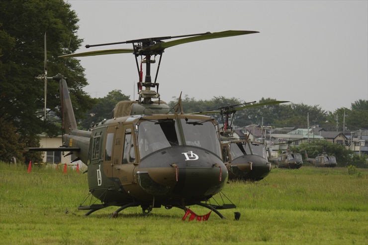 多用途ヘリコプター UH-1J｜UH-1J駐機