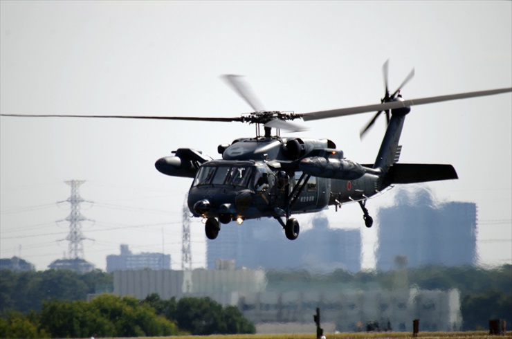 救難ヘリコプターUH-60J｜飛行