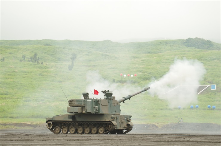 99式自走155mm榴弾砲｜実弾射撃(横向き)