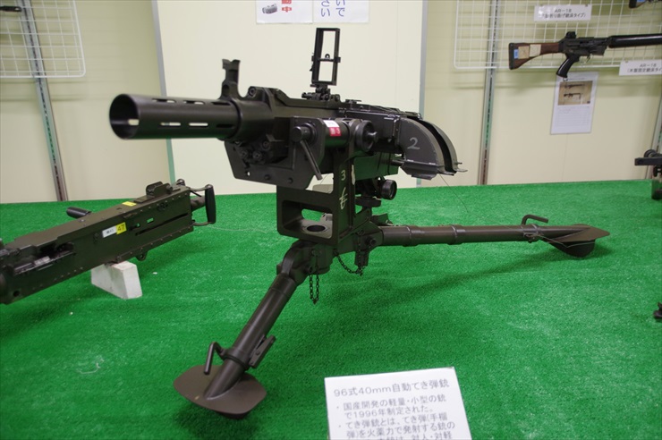 96式40mm自動擲弾銃｜三脚架