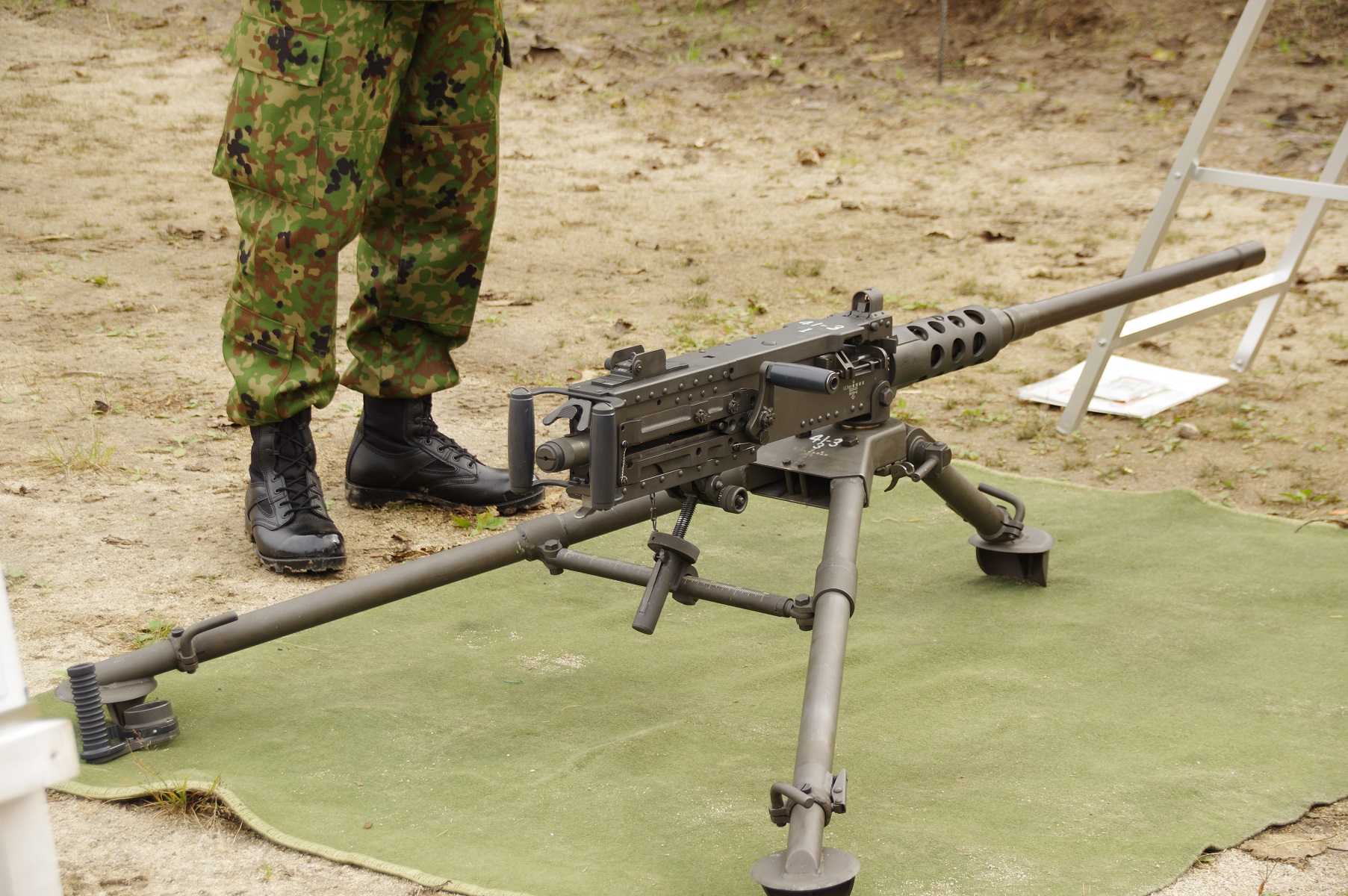 12 7mm重機関銃m2 ブローニングm2 陸上自衛隊装備品 陸自調査団
