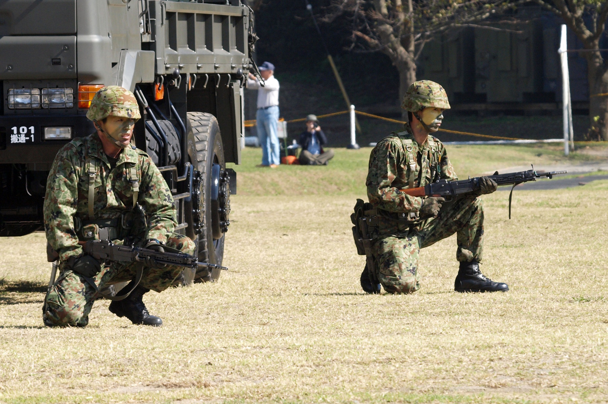 実物 64式用弾納C 『戦闘弾入れ,64式小銃用,大』 64式 自衛隊 サバゲ-